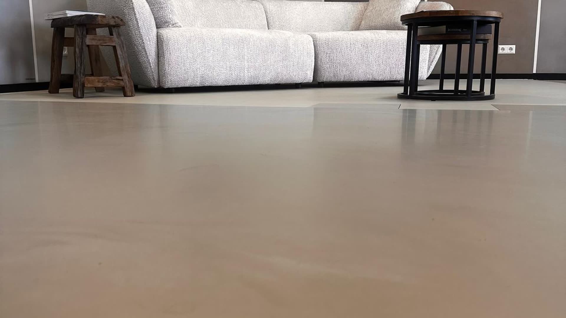 Marmerstone Quartz gietvloer met marmer- en kwartskorrels en een naadloze, exclusieve uitstraling